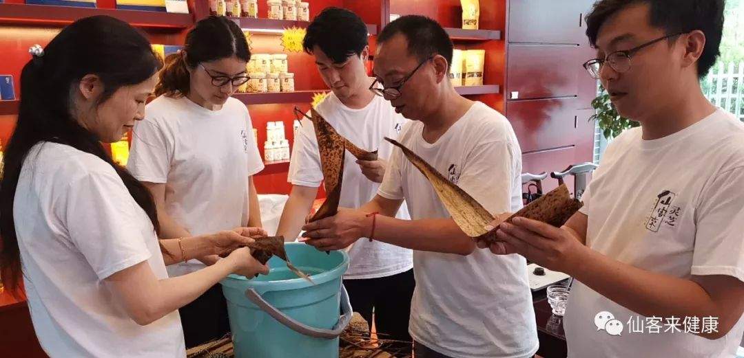 杭州亞運(yùn)會(huì)官方靈芝產(chǎn)品供應(yīng)商|杭州亞運(yùn)會(huì)官方供應(yīng)商|中國靈芝十大品牌|仙客來靈芝|仙客來靈芝破壁孢子粉|仙客來孢子油|仙客來靈芝飲片|仙客來破壁孢子粉|靈芝孢子油|孢子粉|靈芝破壁孢子粉|靈芝|中華老字號(hào) 杭州亞運(yùn)會(huì)官方靈芝產(chǎn)品供應(yīng)商|杭州亞運(yùn)會(huì)官方供應(yīng)商|中國靈芝十大品牌|仙客來靈芝|仙客來靈芝破壁孢子粉|仙客來孢子油|仙客來靈芝飲片|仙客來破壁孢子粉|靈芝孢子油|孢子粉|靈芝破壁孢子粉|靈芝|中華老字號(hào)