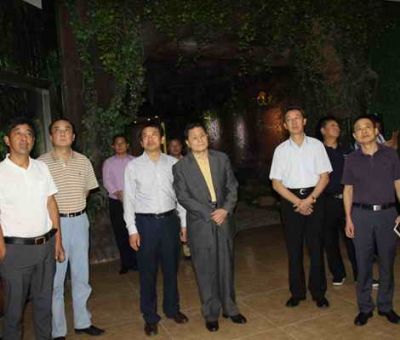 中國農(nóng)產(chǎn)品流通經(jīng)紀(jì)人考察團蒞臨仙客來考察