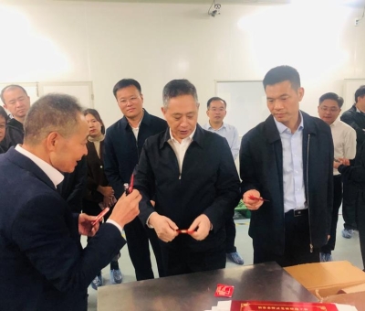 省政協(xié)副主席、黨組副書記、省級林長陳俊卿蒞臨仙客來公司調研