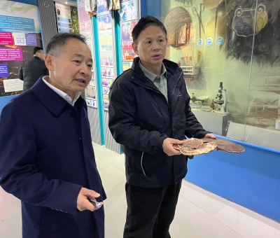 市委常委、九江軍分區(qū)政委余文生等蒞臨仙客來公司指導(dǎo)