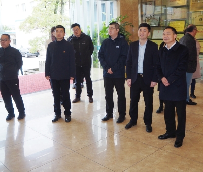 新華社中國經(jīng)濟(jì)信息社領(lǐng)導(dǎo)蒞臨仙客來公司調(diào)研